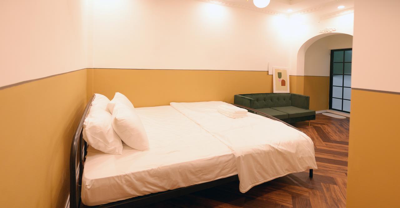 Chloe & Leo Boutique Homestay Hanoi Exterior foto